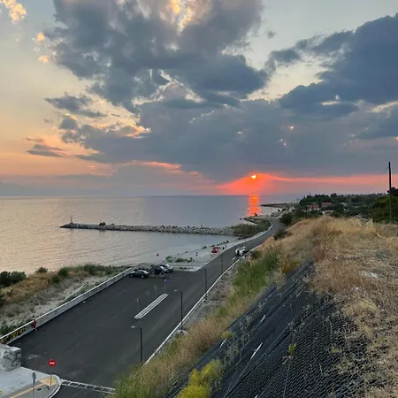 Apartment Sea&salt Luxury Nea Kallikrateia